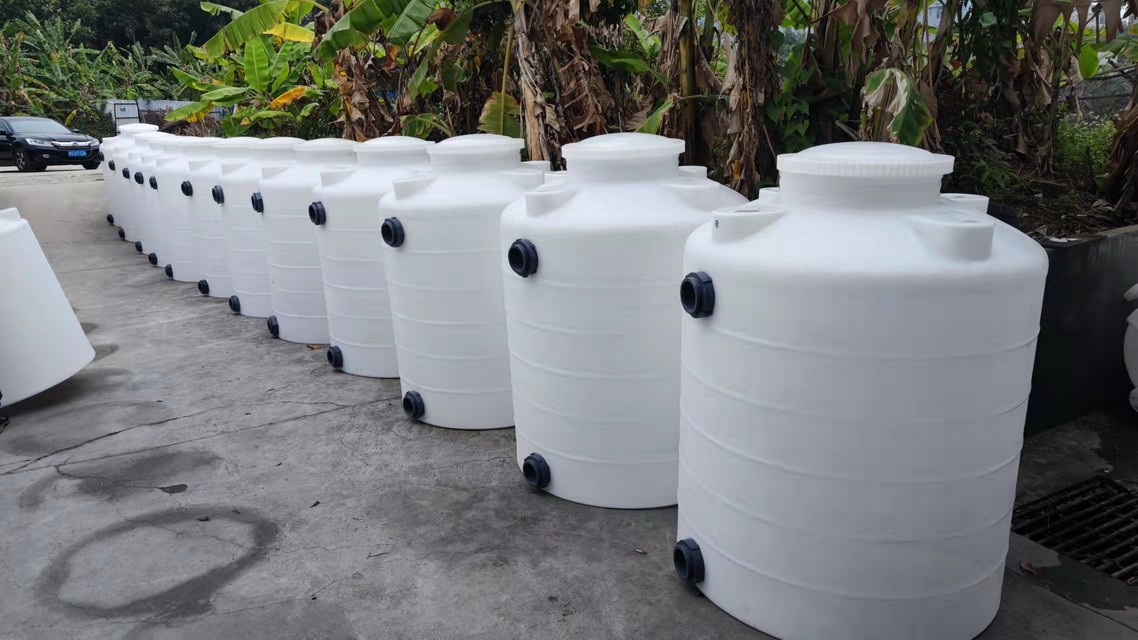 聚乙烯水箱 化工塑料罐厂家 工业污水贮存 盐酸储存罐